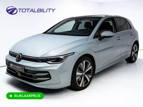 Volkswagen Golf 1.5 eHybrid Style Edition | Nw. model | Elec. Panoramadak | Stoel- & Stuurverwarming