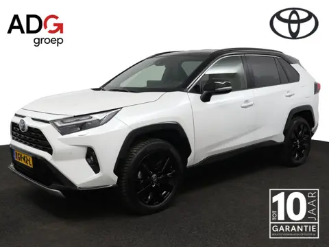 Toyota RAV4 2.5 Hybrid AWD Bi-Tone | Stoel- en Stuurwielverwarming | 1.650kg Trekgewicht | Camera | 