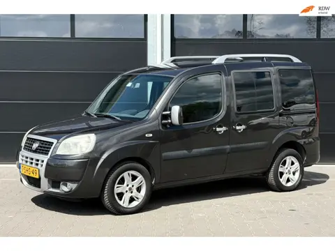 Fiat Doblò 1.4 Dynamic/5Pers/2XSchuifdeur/Benzine/Netjes