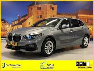 BMW 1-serie 118i Business Edition Carplay Navi LED PDC