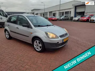 Ford Fiesta 1.4 TDCi Ambiente MOOIE AUITO BEL 0619590613 AIRCO 5 DRS