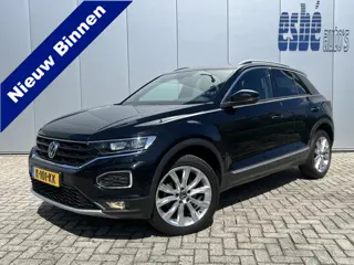 Volkswagen T-Roc 1.5 TSI 150 pk Automaat Sport Navigatie Camera 18 Inch Velgen Virtual Cockpit ACC D