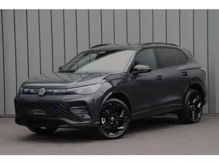 Volkswagen Tiguan 1.5 eHybrid R-Line Edition | 272PK | Massage | Adapt. onderstel | Pano | Sfeerverl