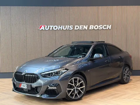 BMW 2-serie Gran Coupé 220i M Sport - Pano - Kuipstoelen