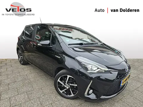 Toyota Yaris 1.5 Hybrid Executive Pano/Trekhaak (bj 2019)