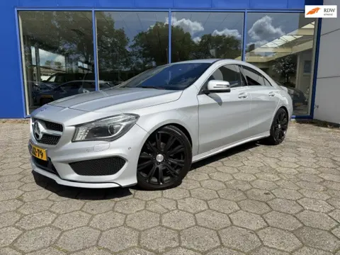 Mercedes-Benz CLA-klasse 200 Ambition Navi - PDC - Automaat