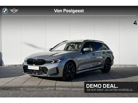 BMW 3 Serie Touring 330e M-Sport / M-Sport Pro / 19'' Wielen / Schuif-kantel Dak / Harman Kardon / M