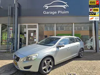 Volvo V60 Volvo V60 2.4 D6 AWD Plug-In Hybrid Summum