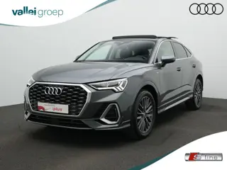 Audi Q3 Sportback 35 TFSI 150 pk S-tronic S-Line | Panoramadak | Trekhaak | Leder/alcantara | Achter
