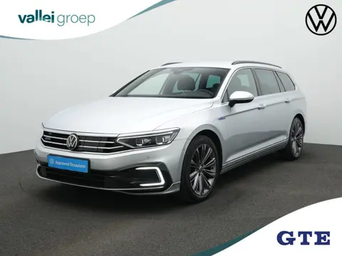 Volkswagen Passat 1.4 TSI 218 pk PHEV GTE | IQ Light | Achteruitrijcamera | Adaptive Cruise | Stuur-