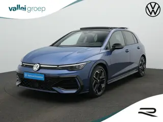 Volkswagen Golf 1.5 eTSI 150 pk DSG R-Line | Panoramadak | Trekhaak | Standkachel | IQ Light | Head-