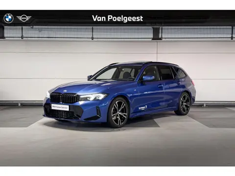 BMW 3 Serie Touring 318i | Glazen panoramadak | M Sportonderstel