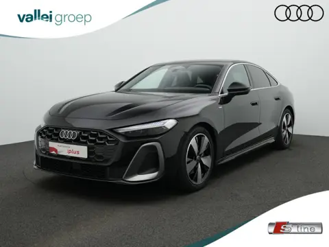 Audi A5 Limousine 2.0 TFSI 150 pk S-tronic S edition / S-Line | Achteruitrijcamera | Stoelverwarming