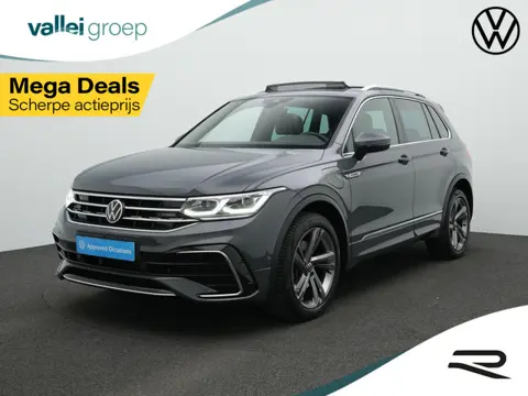 Volkswagen Tiguan 1.4 TSI eHybrid 245 pk DSG R-Line Business+ | Panoramadak | Leder | Geheugenstoele