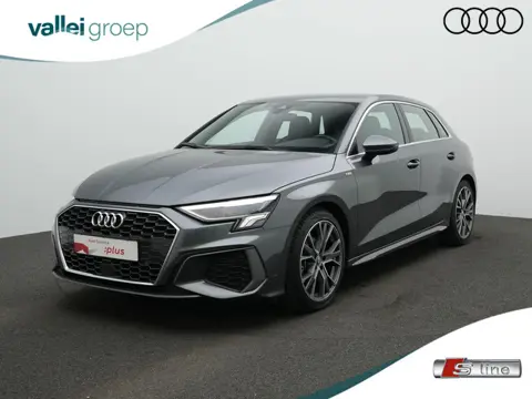 Audi A3 Sportback 35 TFSI 150 pk S-Tronic S-Line | S-Line | Cruise Control | Sportonderstel | Verlen
