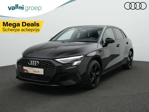 Audi A3 Sportback 40 TFSI e 204 pk S-tronic Advanced edition / S-Line | Head-up display | Parkeersen
