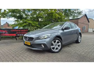 Volvo V40 Cross Country 1.6 D2 Ocean Race LEDER-NAVI-BJ 2015