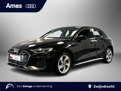 Audi A3 Sportback 35 150pk TFSI s-tronic S Line | Stoelverwarming | Keyless Entry | Elektrische acht