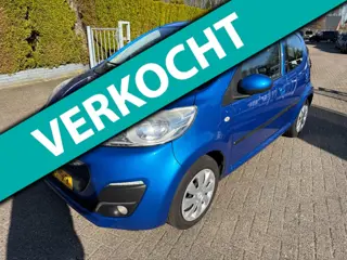 Peugeot 107 1.0 5-DRS Active AIRCO CENTR.VERGR. EL.RAMEN LED NAP DEALEROH.