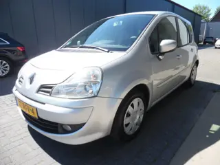 RENAULT MODUS 1.2 TCE NIGHT & DAY
