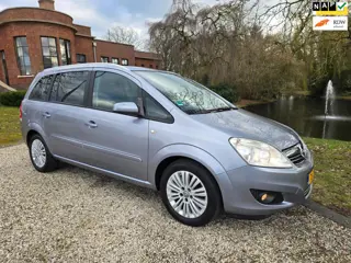 Opel Zafira 2.2 Temptation 7-Persoons Airco NIEUWE APK.