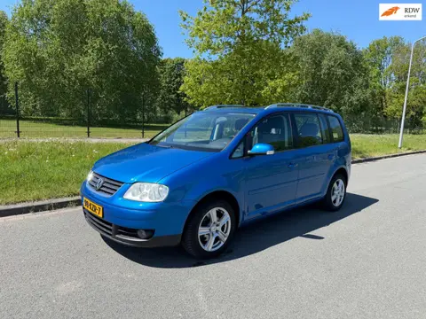 Volkswagen Touran 2.0-16V FSI Trendline