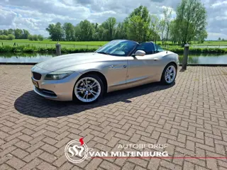 BMW Z4 Roadster SDrive23i Introduction NL-auto Leder Clima 18 inch Breed set Stoelverwarming PDC v+a
