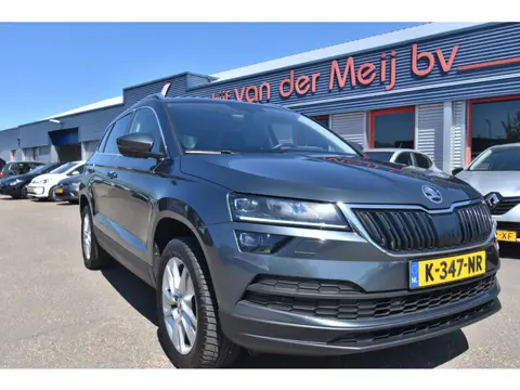 Škoda Karoq 1.0 TSI Business Edition Plus , TREKHAAK , CLIMATR , NAVI , A UITRIJ CAM , PDC V+A ,