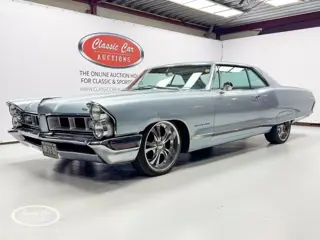 PONTIAC GRAND PRIX   - ONLINE AUCTION