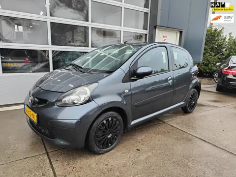 Toyota Aygo 1.0-12V +