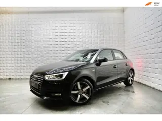 Audi A1 Sportback 1.4 TFSI 3x S LINE PDC NAVI LEER STOELVERW