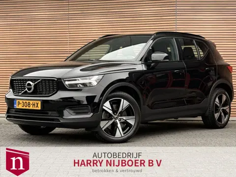 Volvo XC40 1.5 T4 Recharge R-Design Camera / El. Achterklep / Stoelverwarming