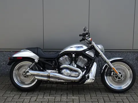 Harley-Davidson VRSCB V-ROD (bj 2004)