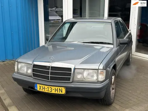Mercedes-Benz 190-serie 2.0 E