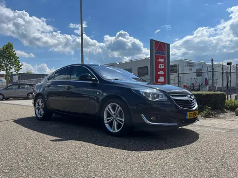 Opel Insignia 1.6 T Innovation | Camera | Trekhaak | Cruise | Lederen bekleding | Stoelverwarming | 