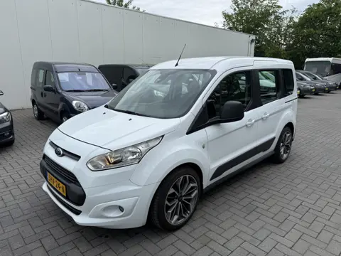 Ford Tourneo Connect Rolstoelauto 3+1 of 5+0 - Bodemverlaging - Rolstoelvervoer