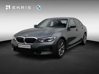 BMW 3 Serie Sedan 318i Executive | Model Sport Line | Sportstoelen | 17''
