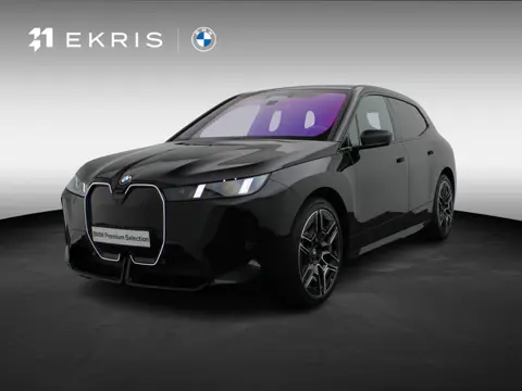 BMW iX xDrive60 112 kWh M Sportpakket Pro | Stoelventilatie | Driving Assistant Prof | Harman/Kardon