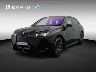 BMW iX xDrive60 112 kWh M Sportpakket Pro | Stoelventilatie | Driving Assistant Prof | Harman/Kardon