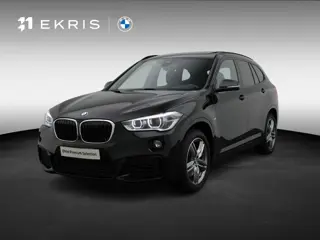 BMW X1 sDrive20i High Executive | M Sportpakket | Achteruitrijcamera | Panoramadak | Driving Assista