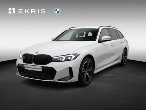 BMW 3 Serie Touring 330e xDrive M Sportpakket Pro | Innovation Pack | Entertainment Pack | Comfort A
