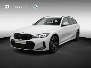 BMW 3 Serie Touring 330e xDrive M Sportpakket Pro | Innovation Pack | Entertainment Pack | Comfort A