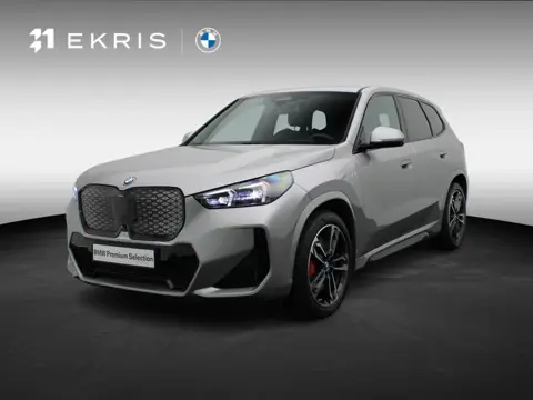 BMW iX1 eDrive20 M Sportpakket Pro | Driving Assistant Plus | Head-Up Display | 19"