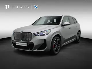 BMW iX1 eDrive20 M Sportpakket Pro | Driving Assistant Plus | Head-Up Display | 19"