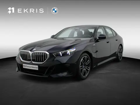 BMW 5 Serie Sedan 530e M Sportpakket | Achteruitrijcamera | Driving Assistant | 19" | Lentevoordeel