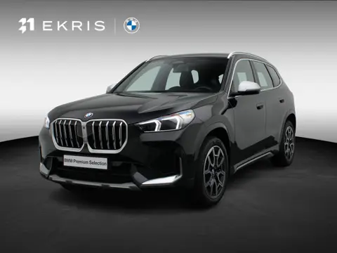 BMW X1 sDrive18i xLine | Stuurwielrand verwarmd | Comfort Access | Trekhaak | Panoramadak | Head Up 