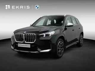 BMW X1 sDrive18i xLine | Stuurwielrand verwarmd | Comfort Access | Trekhaak | Panoramadak | Head Up 