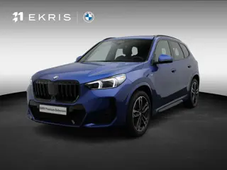 BMW X1 sDrive18i M Sportpakket | LED | Schuifdak | Elektrisch Verstelbare Stoelen | Stoelverwarming 