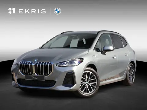 BMW 2 Serie Active Tourer 230e xDrive M Sportpakket | Travel Pack | Innovation Pack | Panoramadak | 