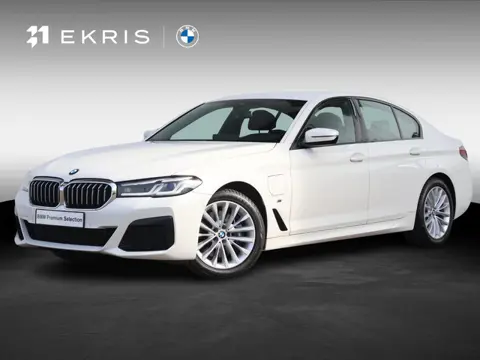 BMW 5-serie 530e High Executive / M-Sportpakket / Comfort Stoelen / Trekhaak /
